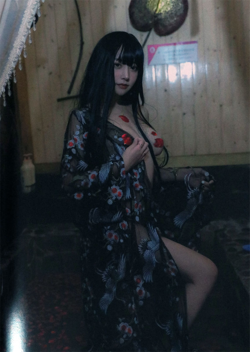 过期米线线喵 温泉-第1章-图片25