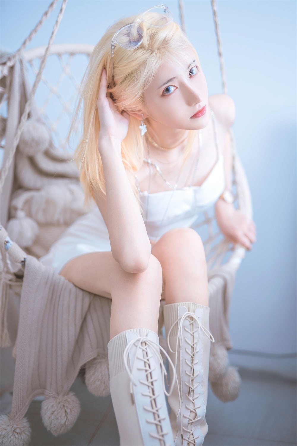 南桃Momoko 白色制服-第1章-图片3