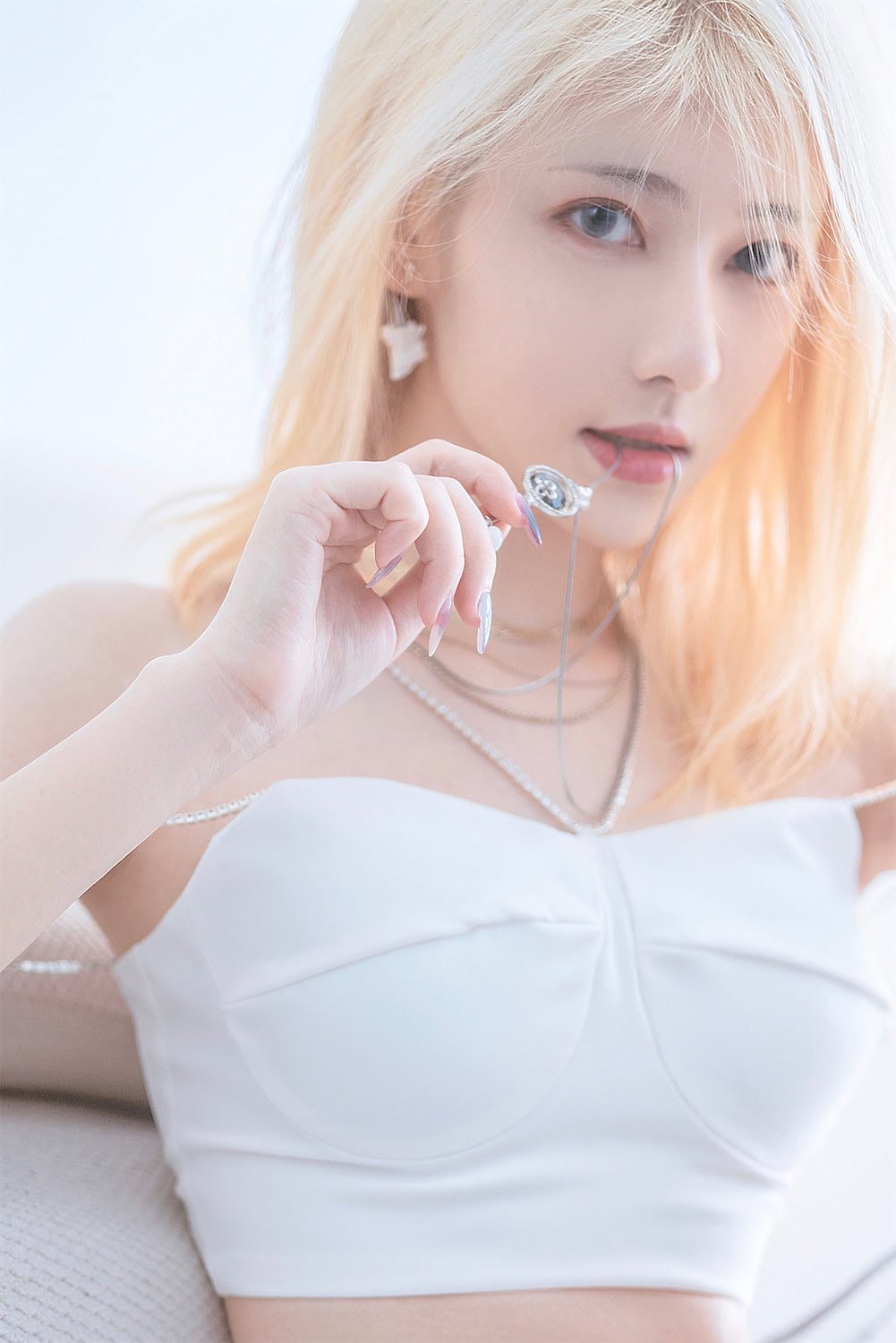 南桃Momoko 白色制服-第1章-图片8