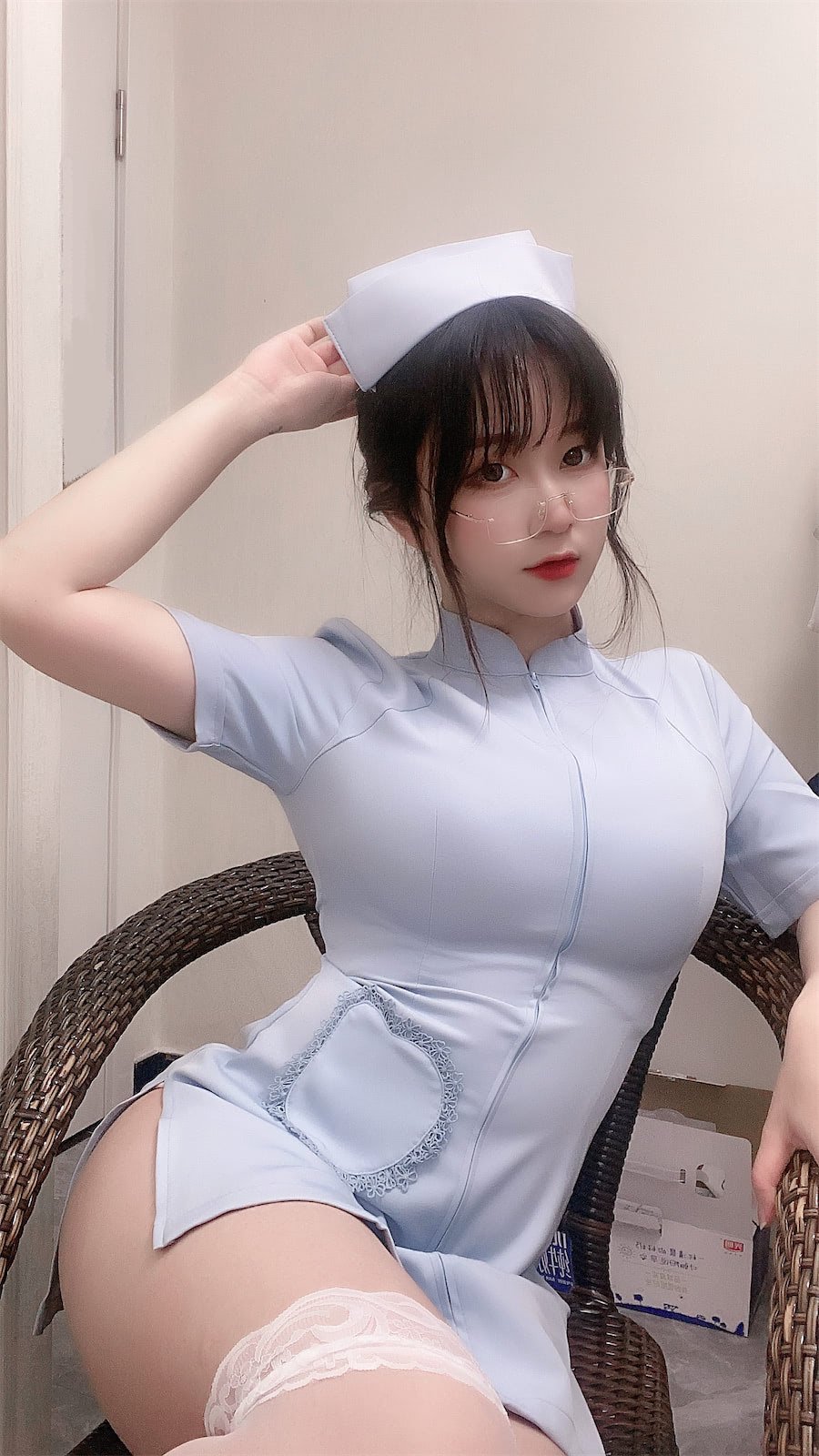 奇行家狗崽 七三蓝色护士自拍-第1章-图片3