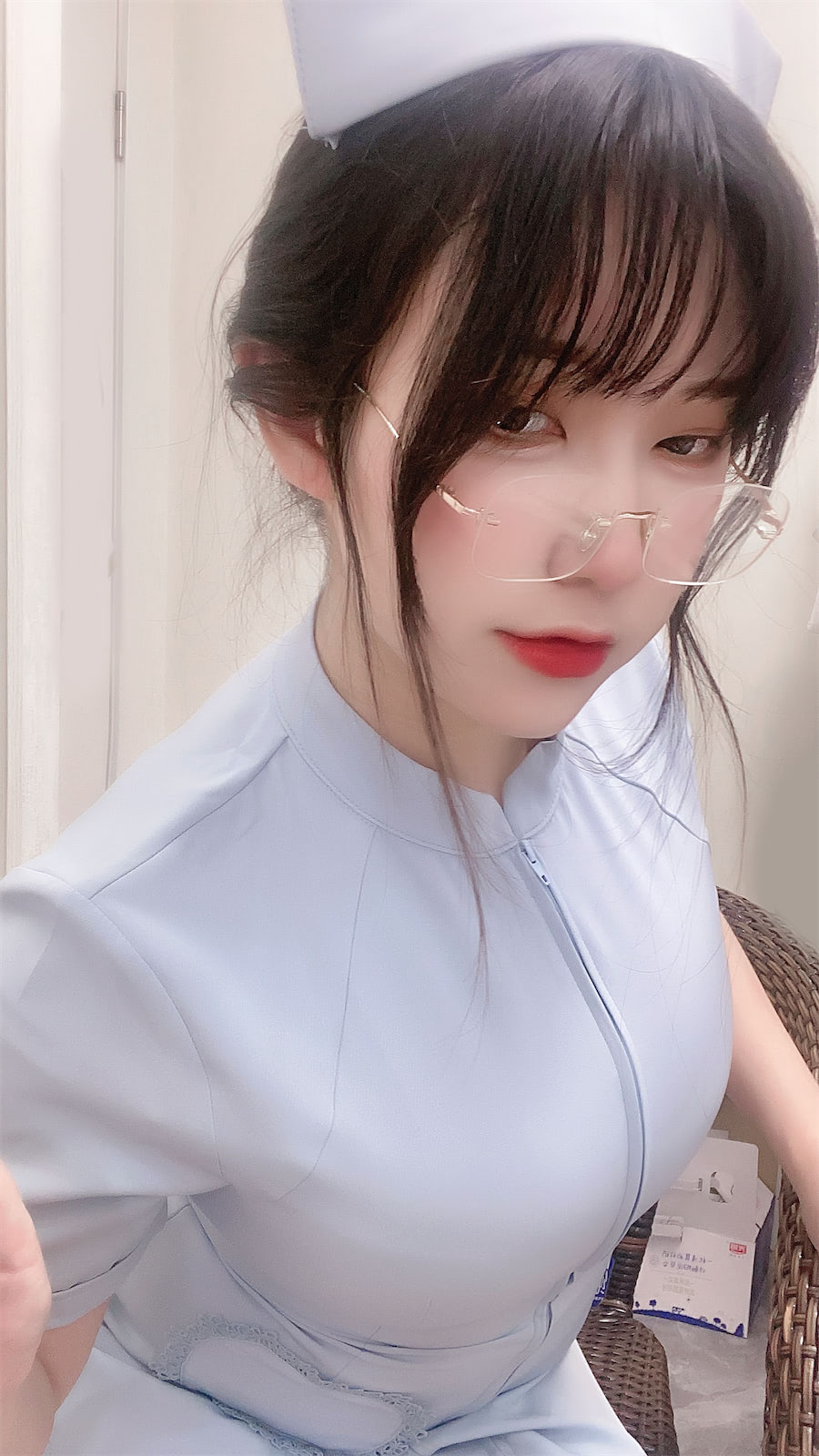 奇行家狗崽 七三蓝色护士自拍-第1章-图片4