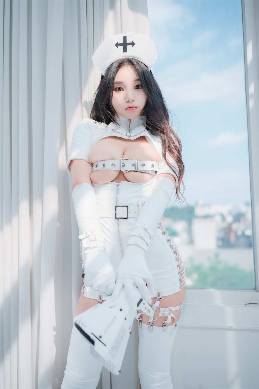 ZziZzi 白漆皮护士姐姐-第1章-图片15